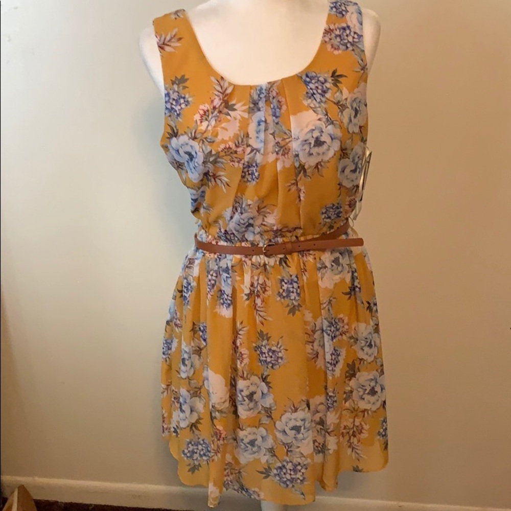NWT By&by juniors dress
